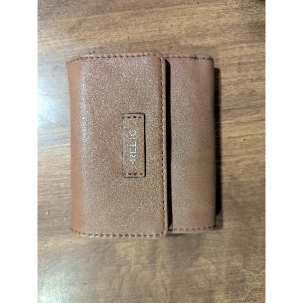 Relic Vintage Brown Leather Trifold Ladies Wallet Logo PLEASE READ‎